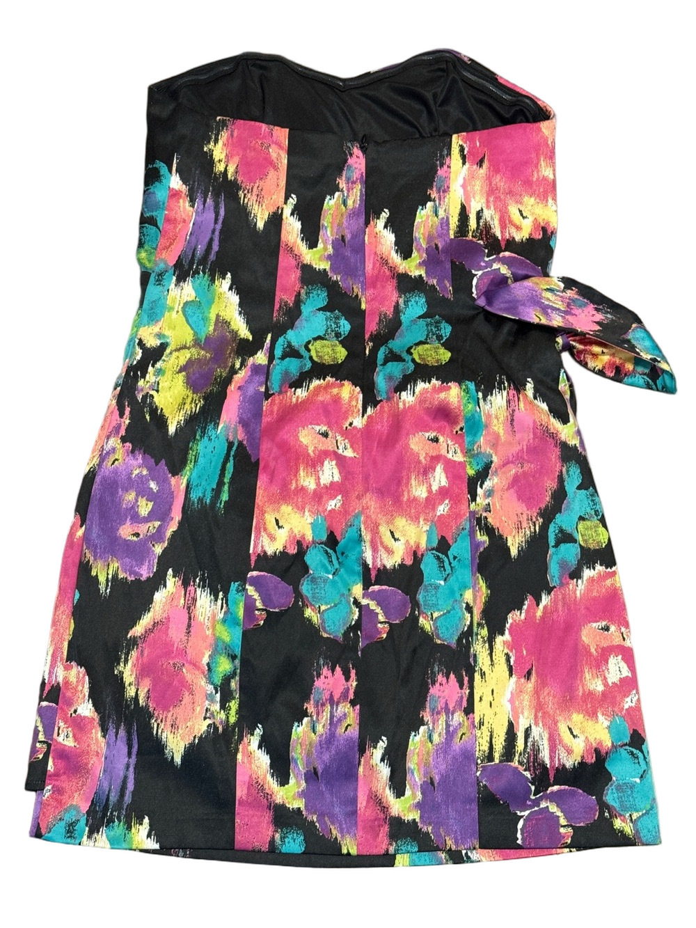 XOXO Black Mini Dress with Colorful Vibrant Floral Print Size 5 - Picture 3 of 3